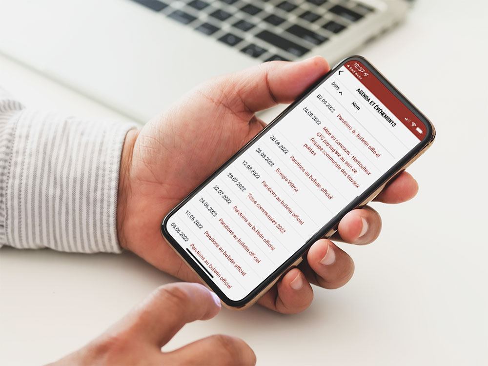 Samrtphone avec vue appli Vétroz